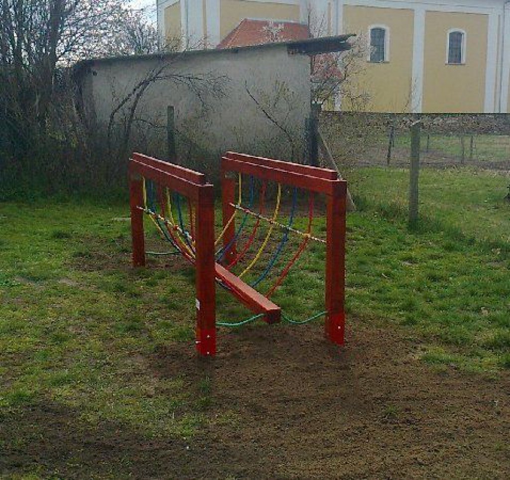 Köteles lengőgerenda